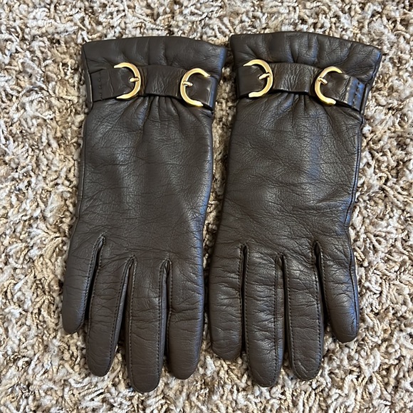 Army Olive Green leather gloves with cashmere and gold buckle - Picture 2 of 6